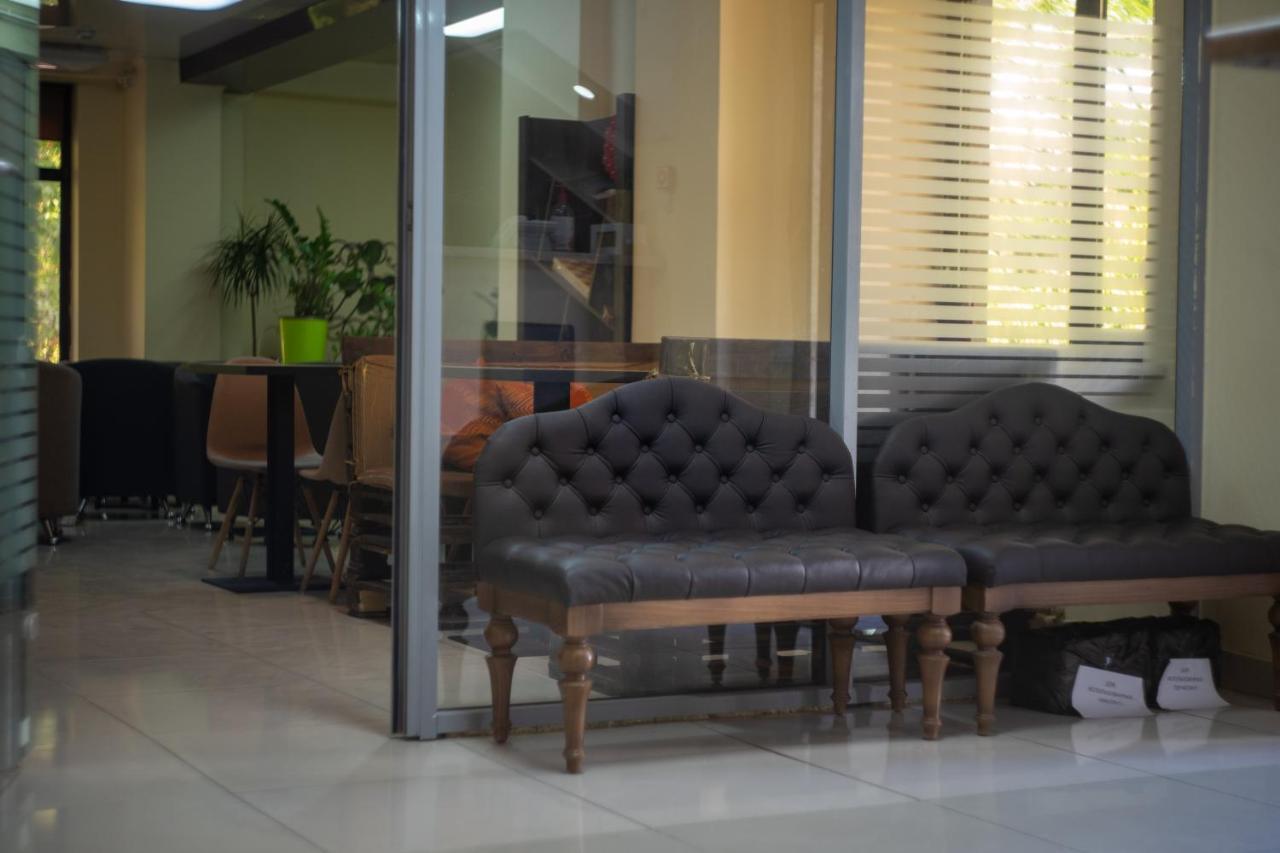 7 Days Hotel Ałma Ata Zewnętrze zdjęcie